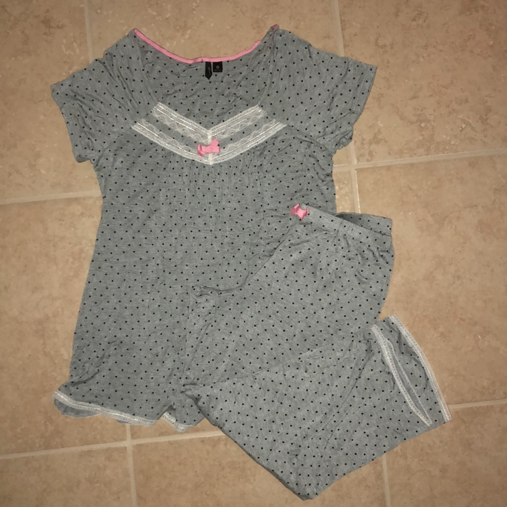 Kensie Maternity Capri Sleepwear Set Size Medium
